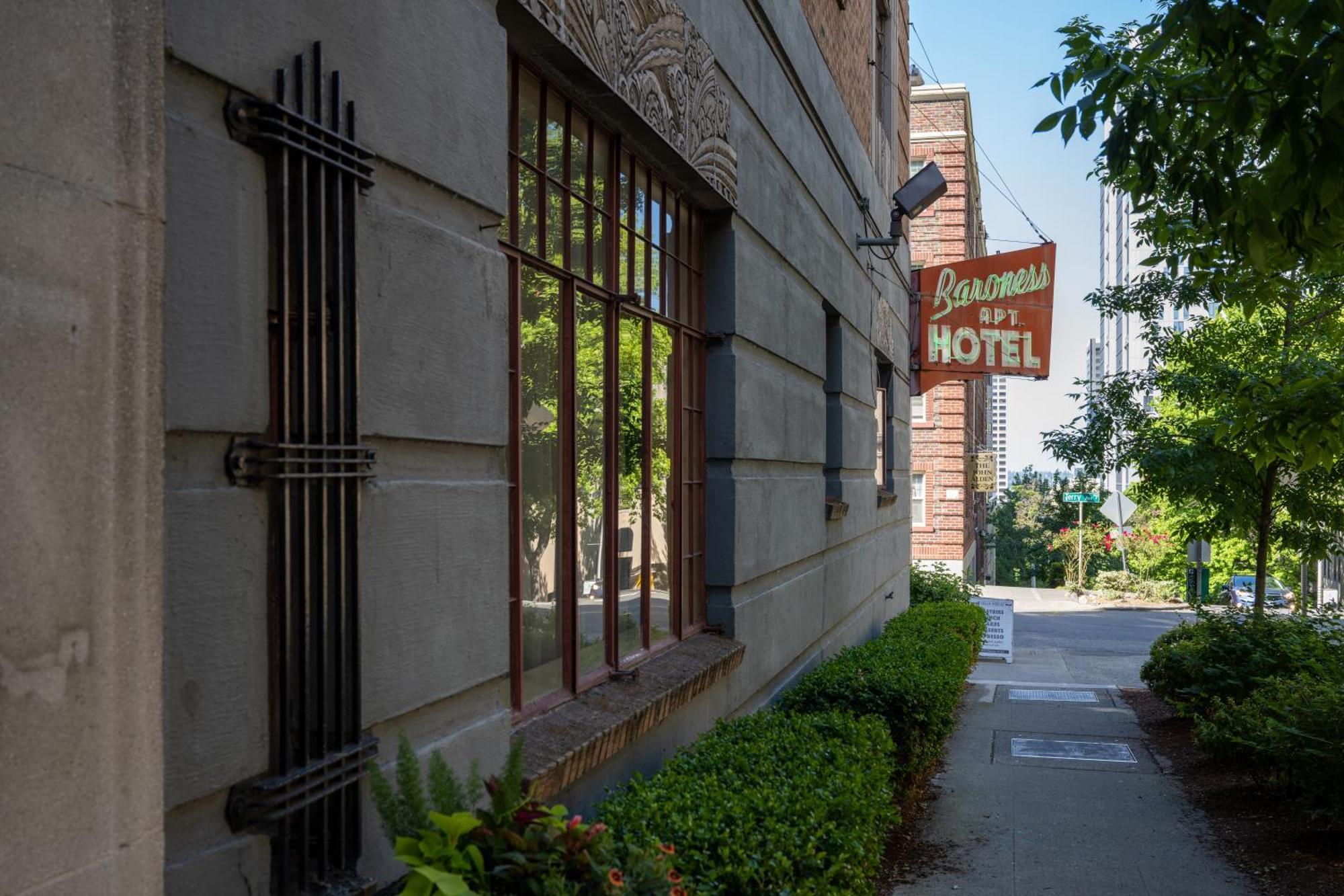 The Baroness Hotel Сиэтл Экстерьер фото